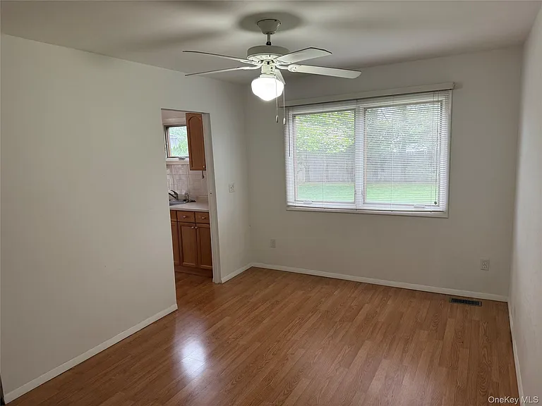 15 Donald St — Photo 23