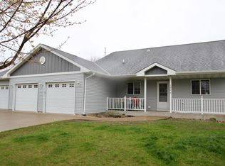 120 9th St SE, Freeport, MN 56331