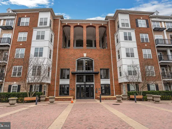 501 Hungerford Dr APT 250, Rockville, MD 20850