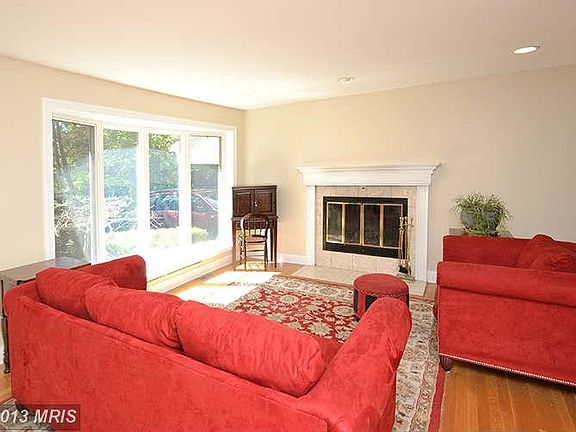 2nd image of 3450 Quaker Ct