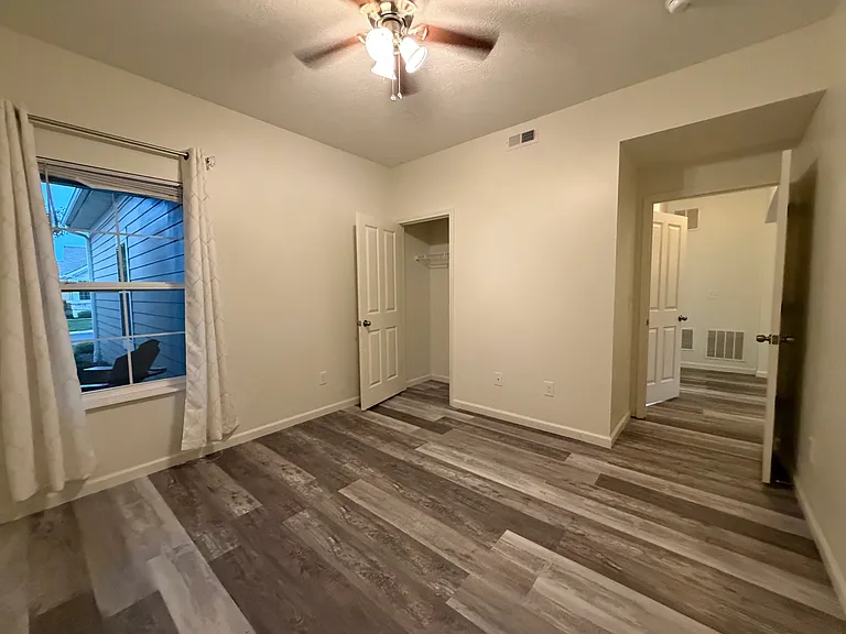 3229 Rossmore Cir — Photo 14