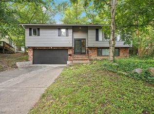 2314 Lyndway Rd, Beachwood, OH 44122