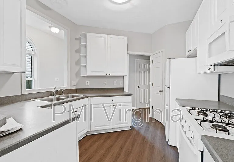4620 Lee Ave — Photo 13