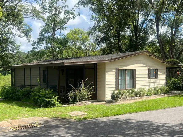 409 Spring Lake Dr, Deland, FL 32724