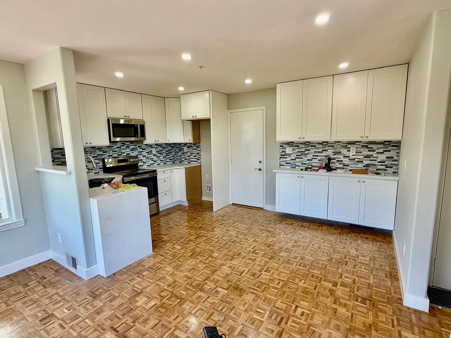 1 bed, $2,695 — Photo 4