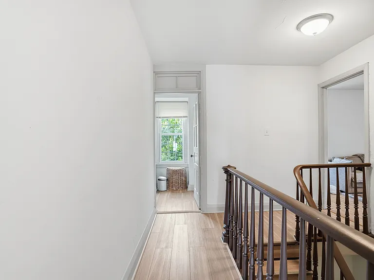 100 Potter St #6 — Photo 16