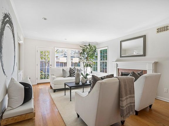 5th image of 2391 Bryant St