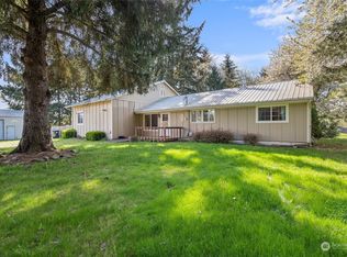 12524 Bingham Ave E, Tacoma, WA
