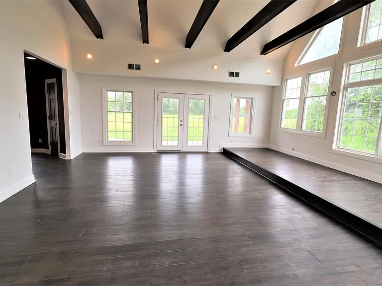 6891 Rings Rd — Photo 1