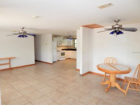 5th image of 2795 Lakeview Dr