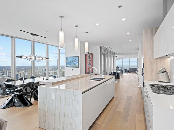 3rd image of 363 E Wacker Dr #6001