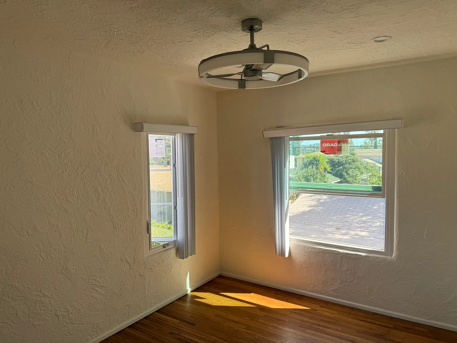 3 bed, 1200 sqft, $3,450 — Photo 3