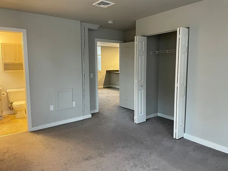 Welcome to Rosenwald Apartments - From Studios to 2 bedrooms Located in Downtown Lancaster! — Photo 32