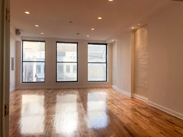 194 Market St #300, Newark, NJ 07102