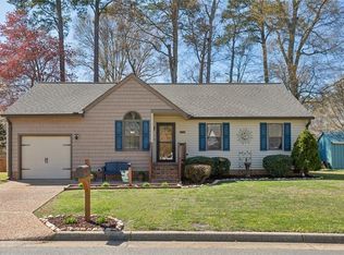 707 Brenda Rd, Newport News, VA 23601
