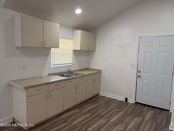 5th image of 6342 ROSA Avenue