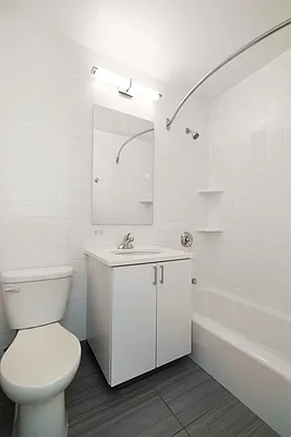 Rented by Greystar | media 5