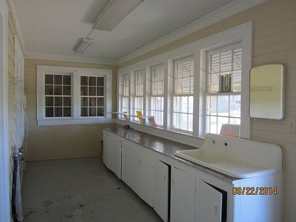 2nd image of 9436 Red Oak Blvd