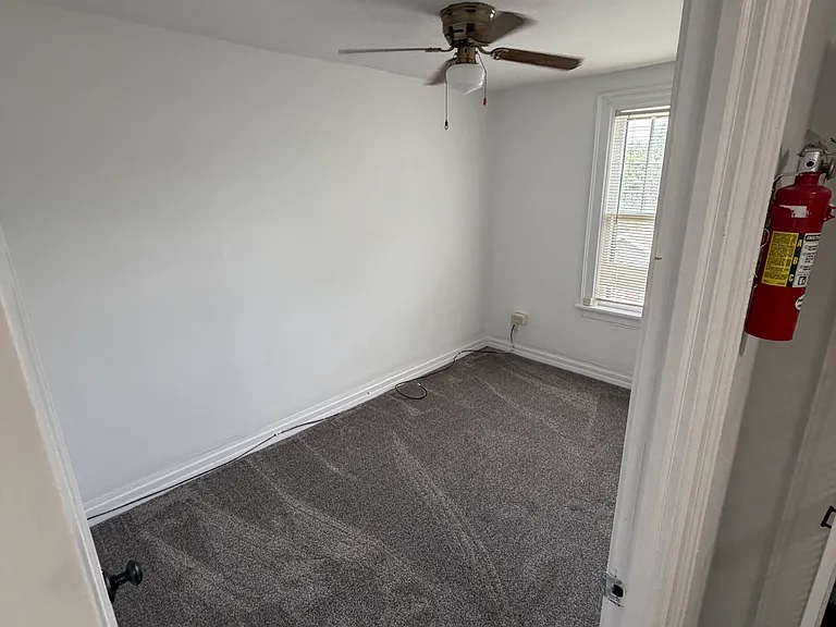 116 Arden St — Photo 16