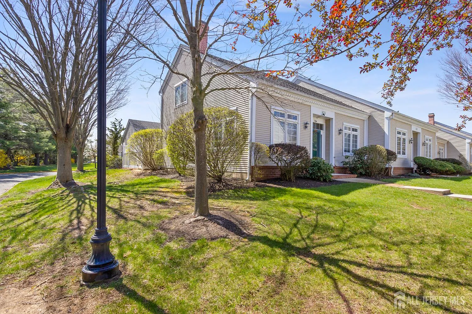 63 Winthrop Rd #A photo 1