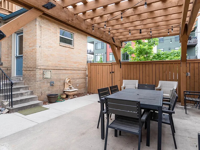 101 N Logan St #4 — Photo 14
