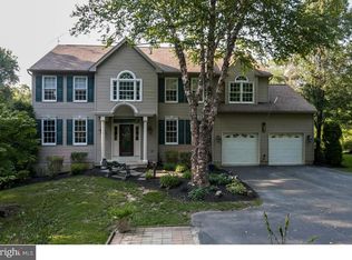 696 Spruce Dr, West Chester, PA 19382