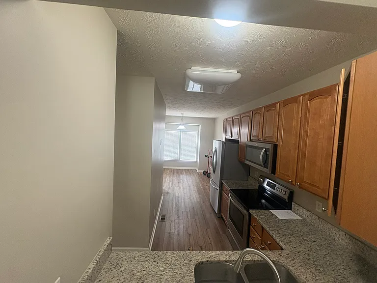 3839 Taft Ave — Photo 9