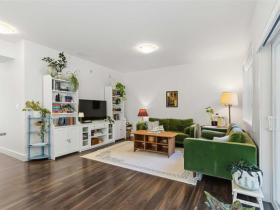 5th image of 2117 Charters Rd #117