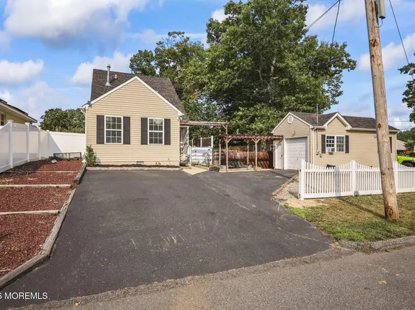 522 Center Street, Forked River, NJ 08731