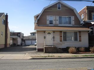 260 Kingsland Ave, Lyndhurst, NJ 07071