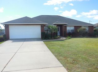 1945 Iris Ln, Navarre, FL 32566