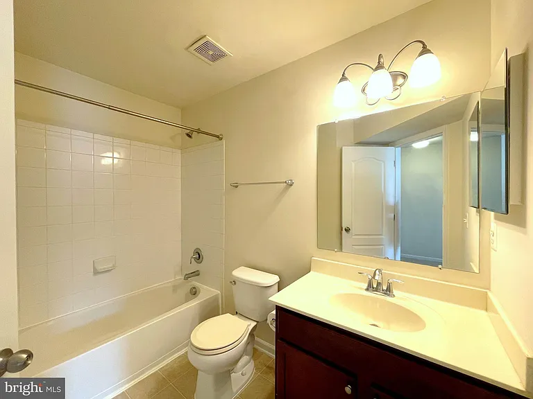 2863 Hedgerow Pl — Photo 21