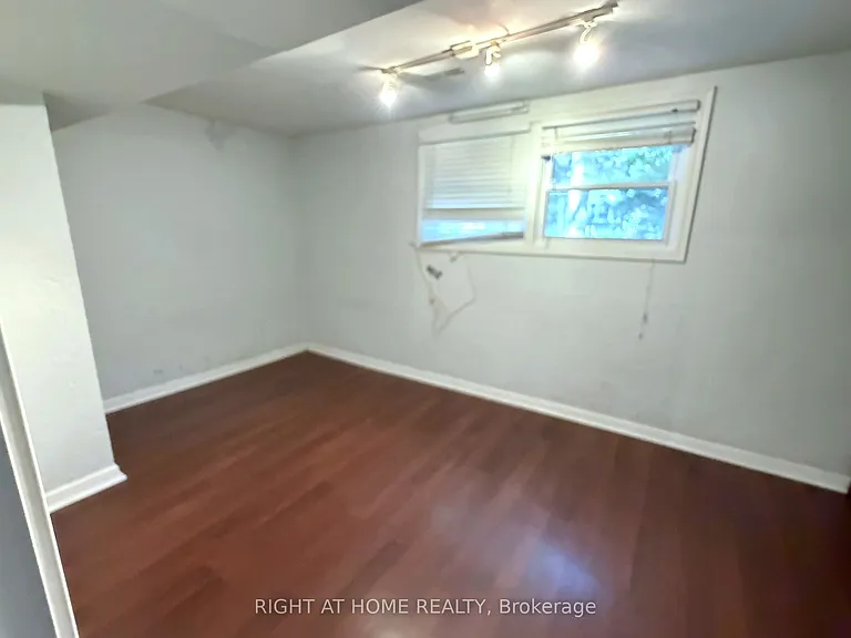420 Citation Dr — Photo 16