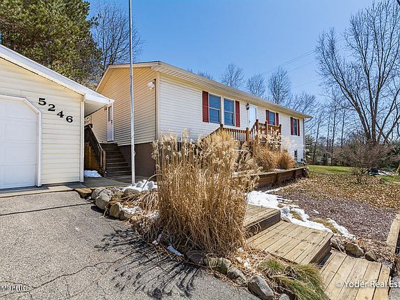 2nd image of 5246 Myers Lake Ave NE