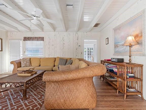3rd image of 1108 Windsong Ln