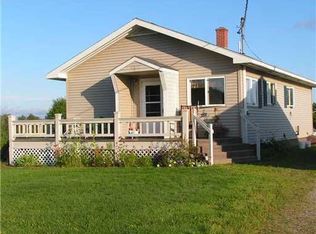 128 Griffin Ridge Rd, Mapleton, ME 04757