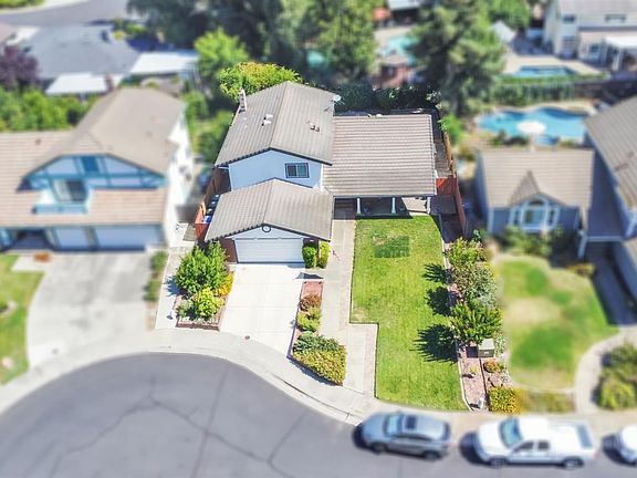 5th image of 8559 Coral Crest Ct