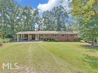 66 Joy Ln, Hartwell, GA 30643