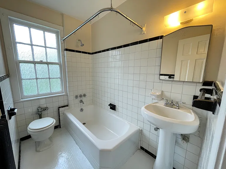 2823 Thornhill Rd — Photo 57