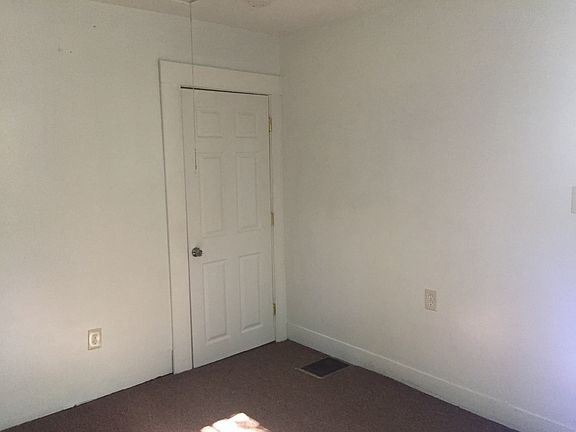 Back bedroom