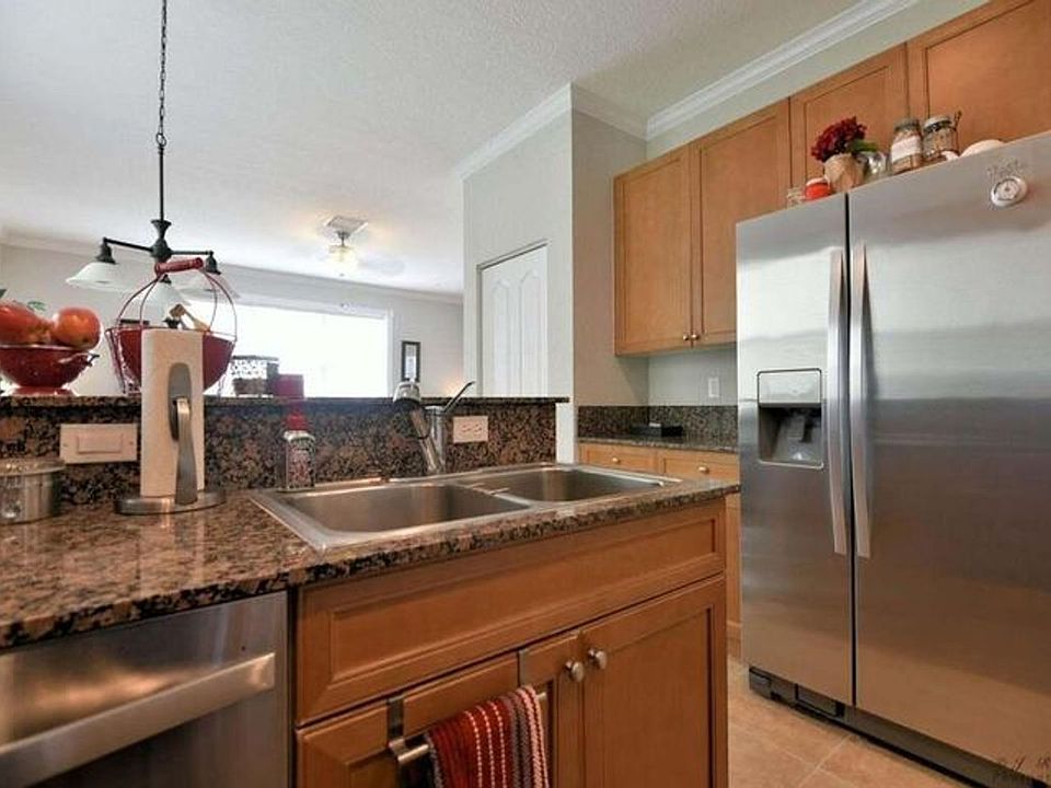 1st image of 158 Berenger Walk