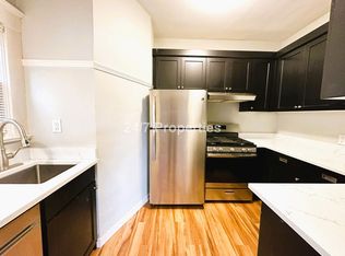 1830 NW 23rd Pl #H, Portland, OR 97210