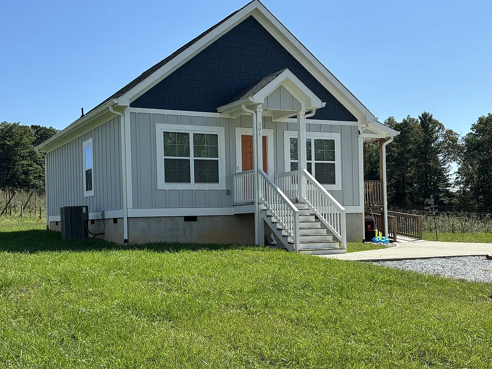 201 Garrett Rd