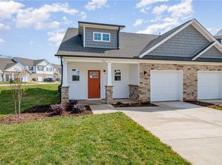 916 Cannon Crossing Cir, Greensboro, NC 27410
