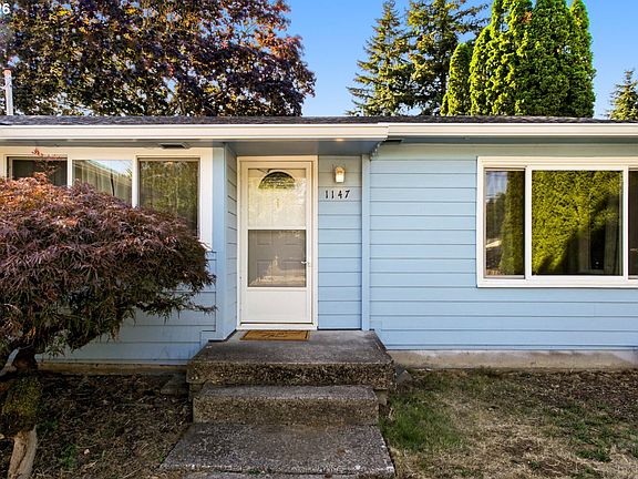3rd image of 1147 SE 174th Ave