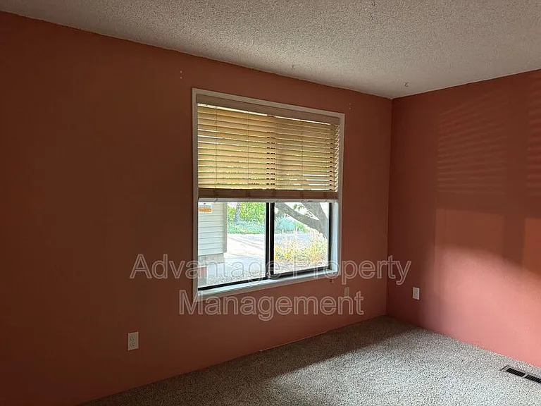1440 NW Meadowgreen Pl — Photo 21