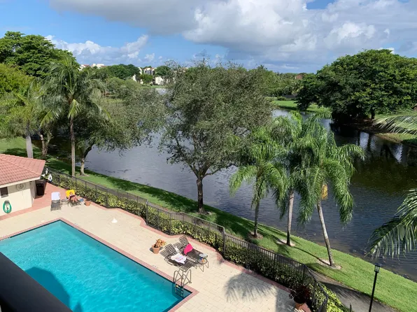 2105 Lavers Cir APT 407, Delray Beach, FL 33444