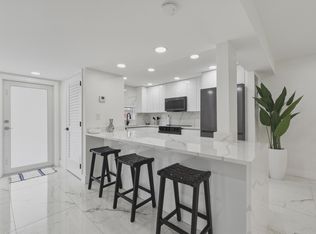 21, Pembroke Pines, FL 33025