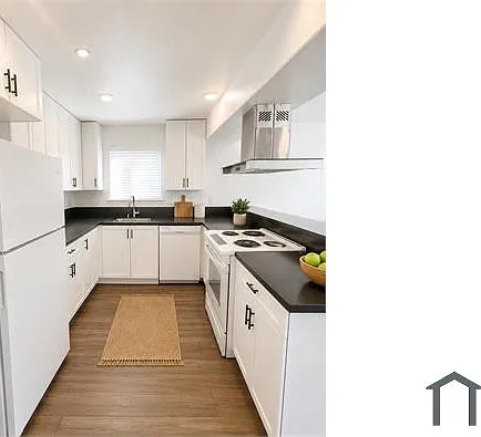 1540 B St — Photo 1