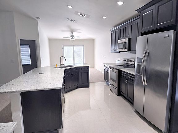 4th image of 18306 Elmhurst Ln